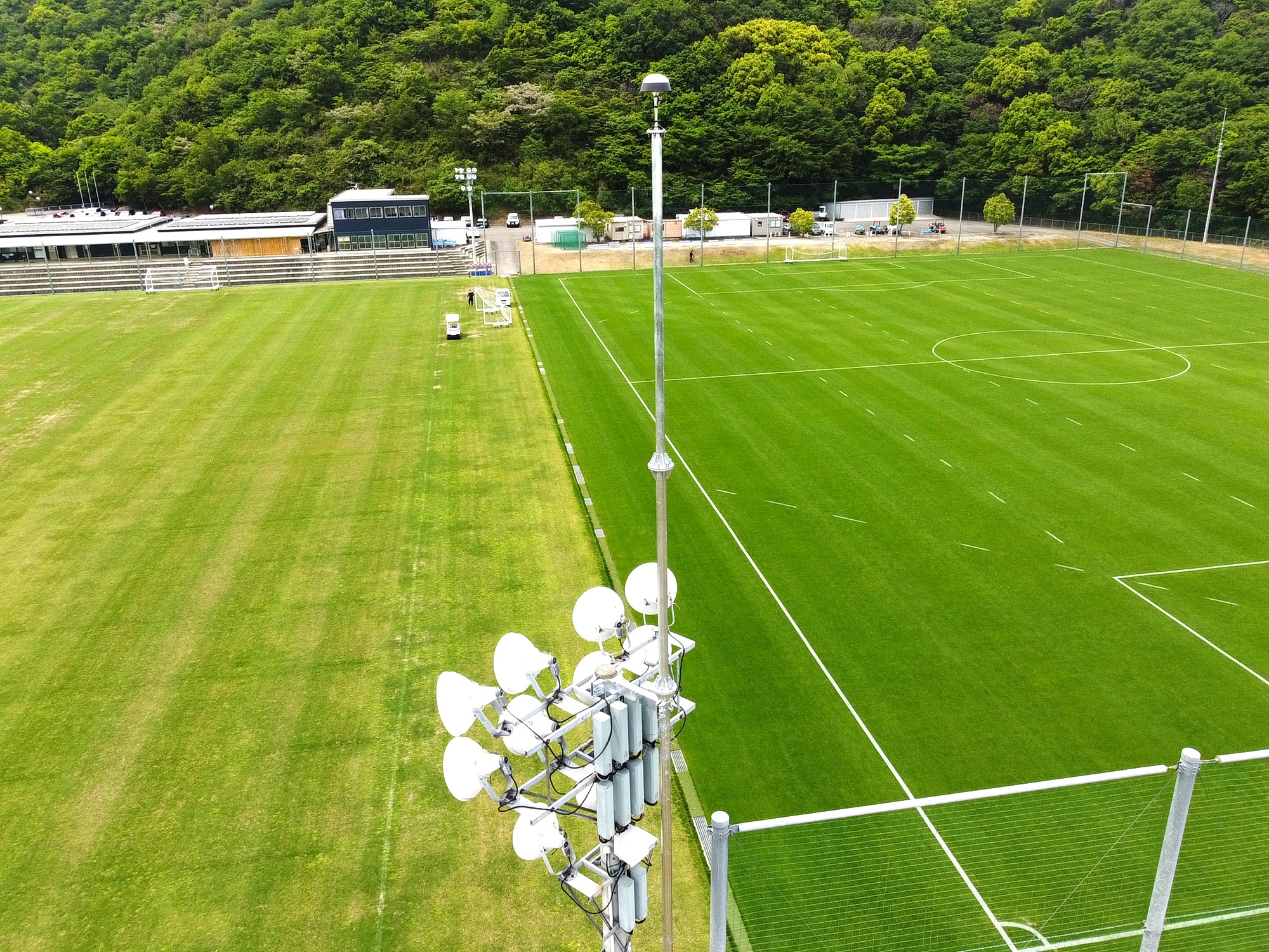 徳島ヴォルティス様サッカー場に設置された新型避雷針をドローンで空撮